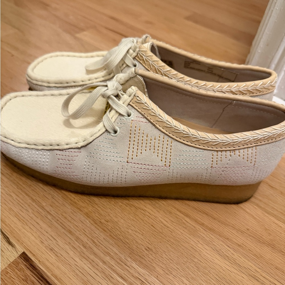 Elegant Cream Women's Shoes